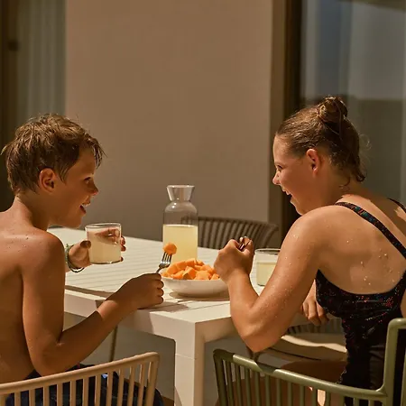 Taria Hotel 4*